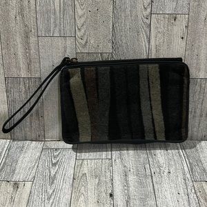 Liora manne black wool wristlet zipper purse